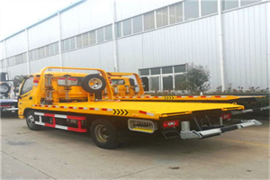 雁塔区附近拖车救援搭电