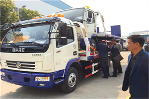 雁塔区汽车道路救援拖车价格